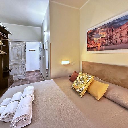 Case Triscele - B&B Syracuse ภายนอก รูปภาพ