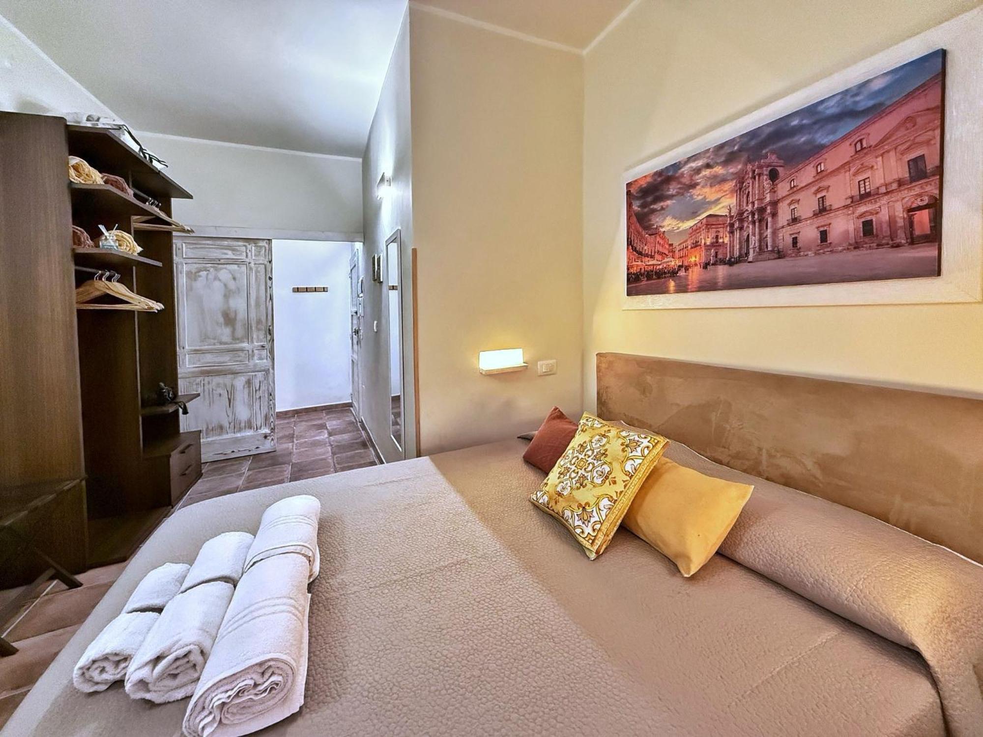 Case Triscele - B&B Syracuse ภายนอก รูปภาพ
